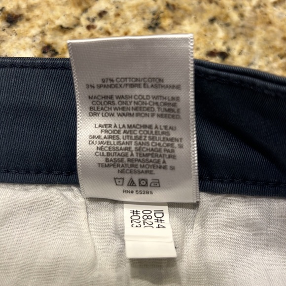 NWOT Express Men’s Athletic Stretch Khaki - Picture 4 of 5